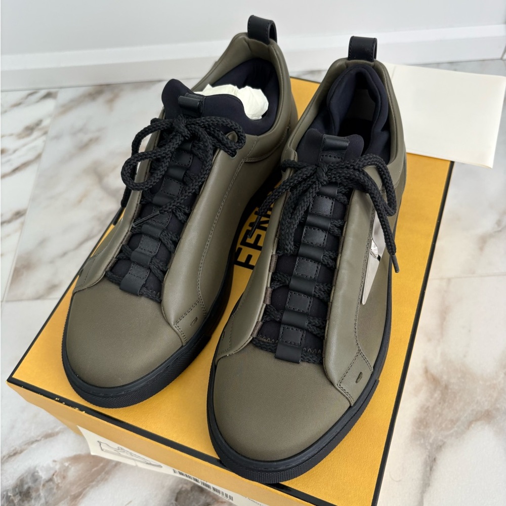 ✨ Fendi Roma Sneakers | New | Men’s 5 / Women’s 8 | Box Included - Picture 9 of 16